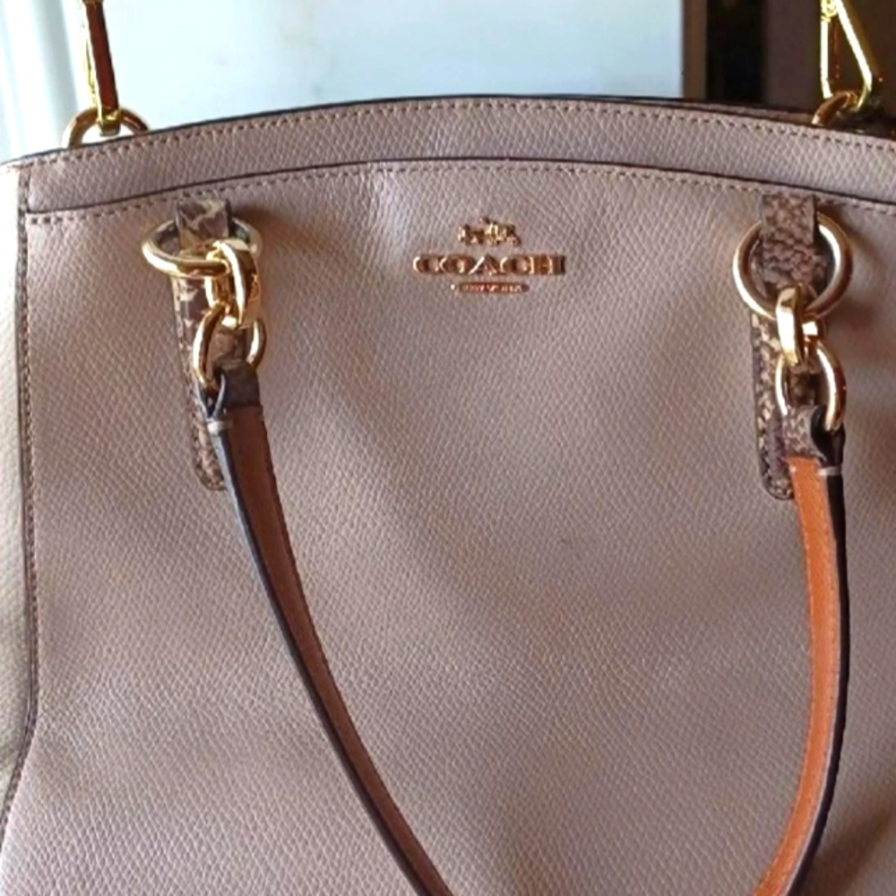 Coach vintage handbage